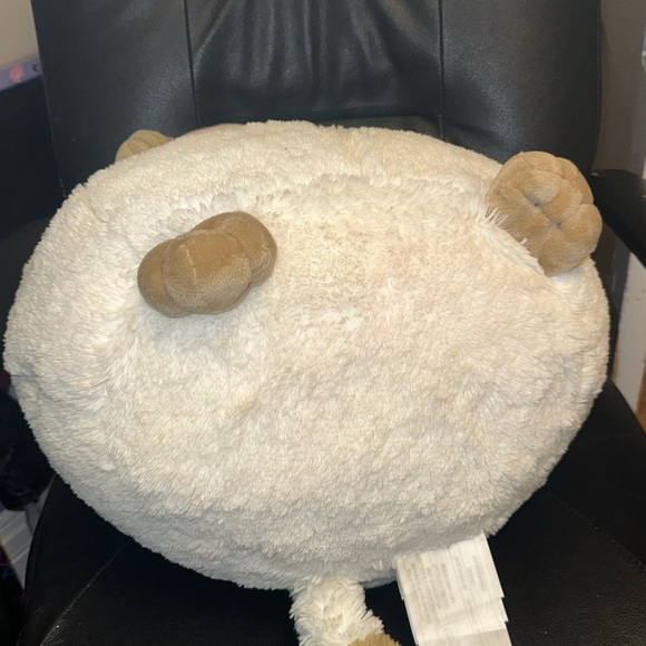 Rare hard to find bee and puppycat squishables plush - Picture 2 of 5